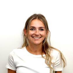 Meghan Thompson headshot