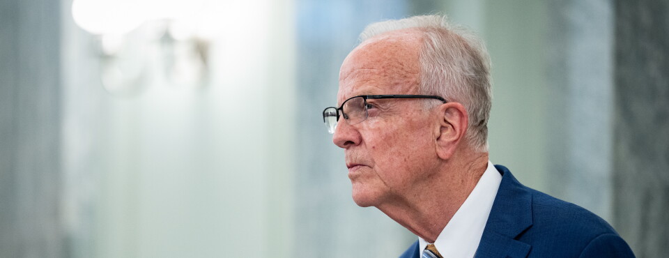 Crypto Industry Battles With Community Banks Over Clarity Act